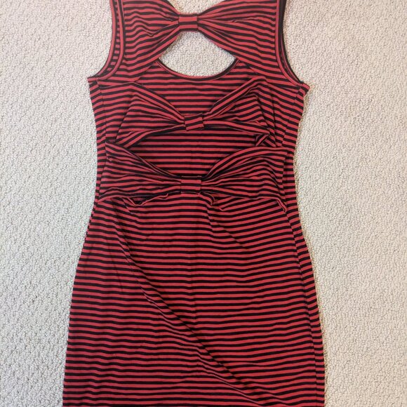Material Girl summer fitted dress - Picture 2 of 2